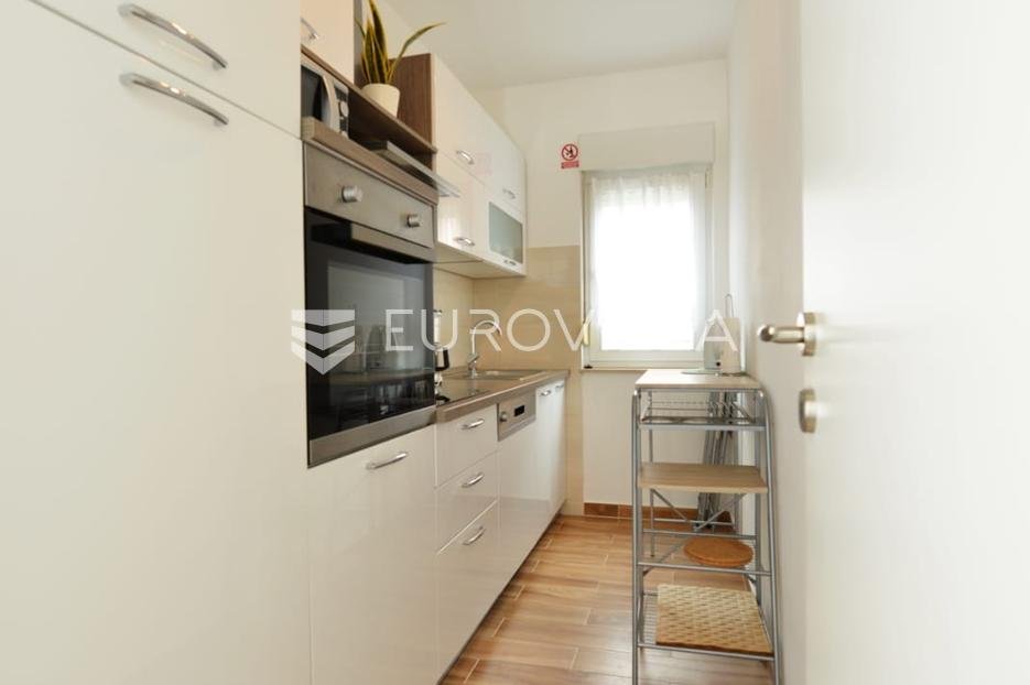 Apartmán Na prenájom - Splitsko-dalmatinska Kaštela - foto 1/10