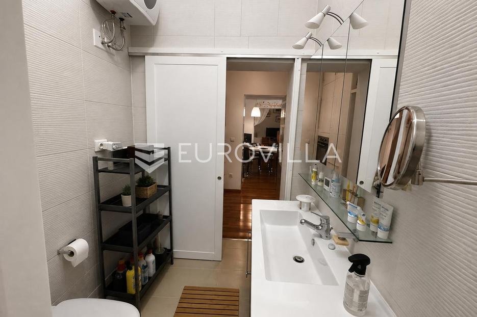 House For sale - Ličko-senjska Karlobag