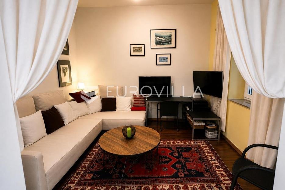 House For sale - Ličko-senjska Karlobag