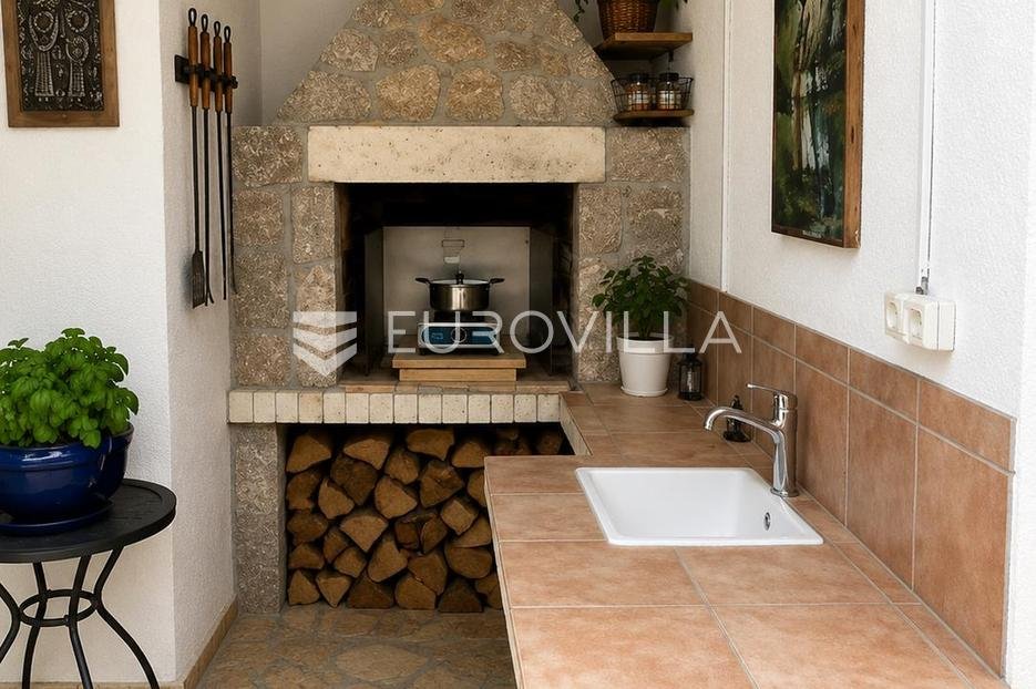 House For sale - Ličko-senjska Karlobag