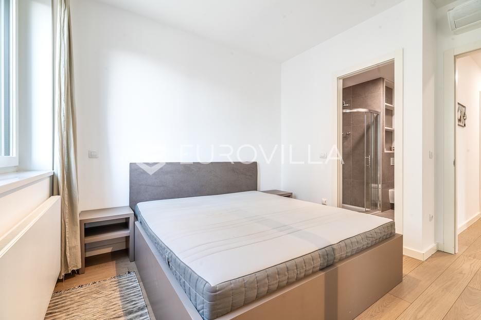 Appartamento In vendita -  Maksimir