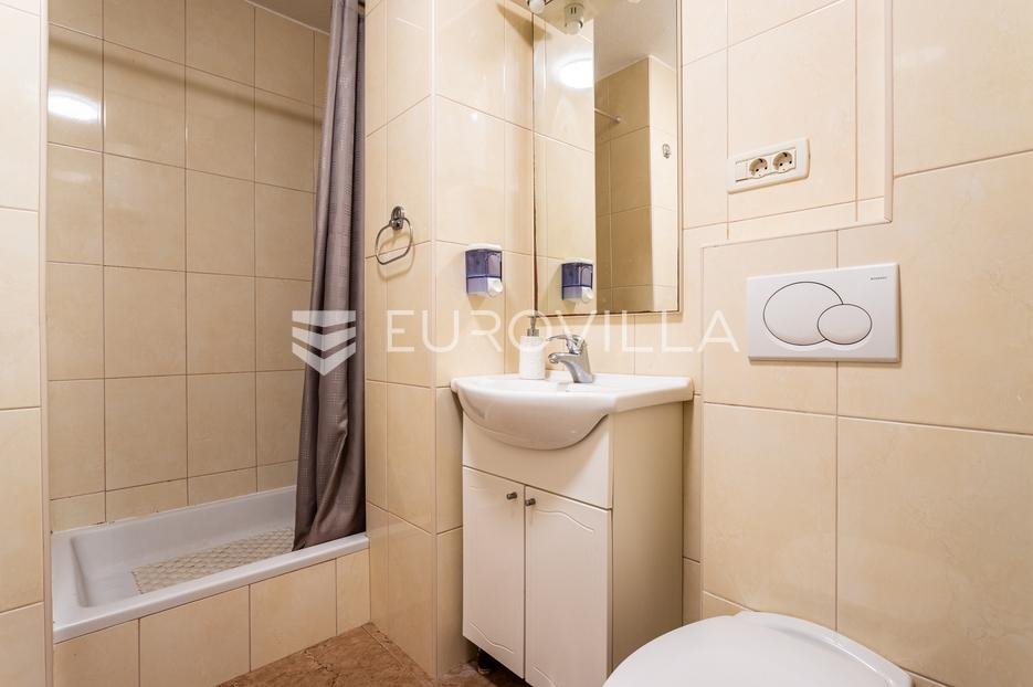 Haus Zu verkaufen - Splitsko-dalmatinska Makarska