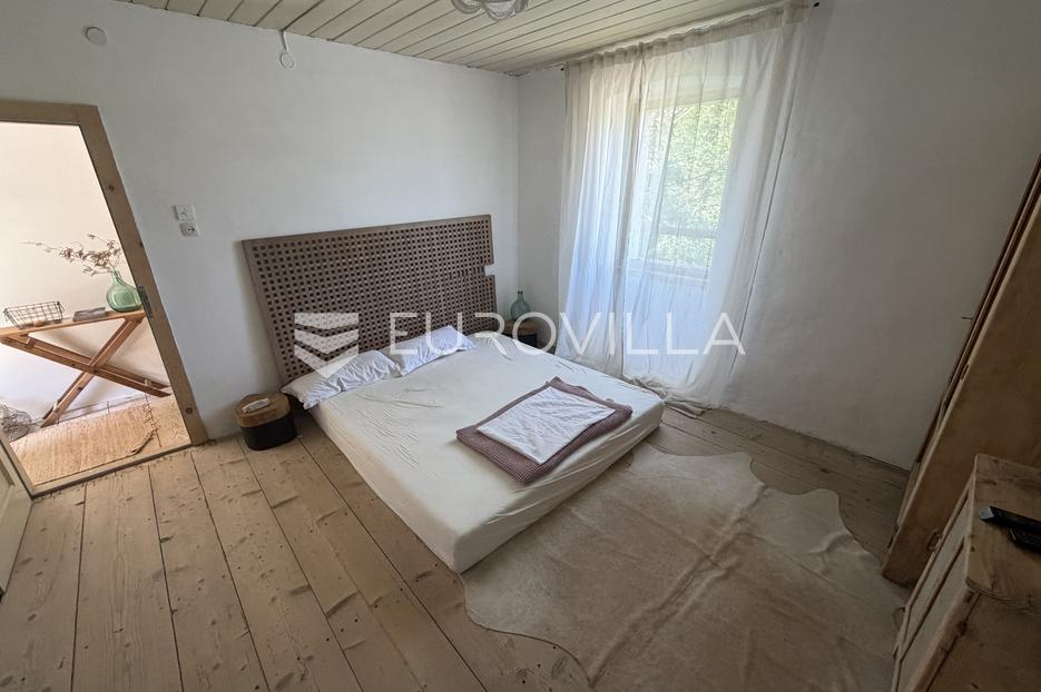 House For sale -  Vis