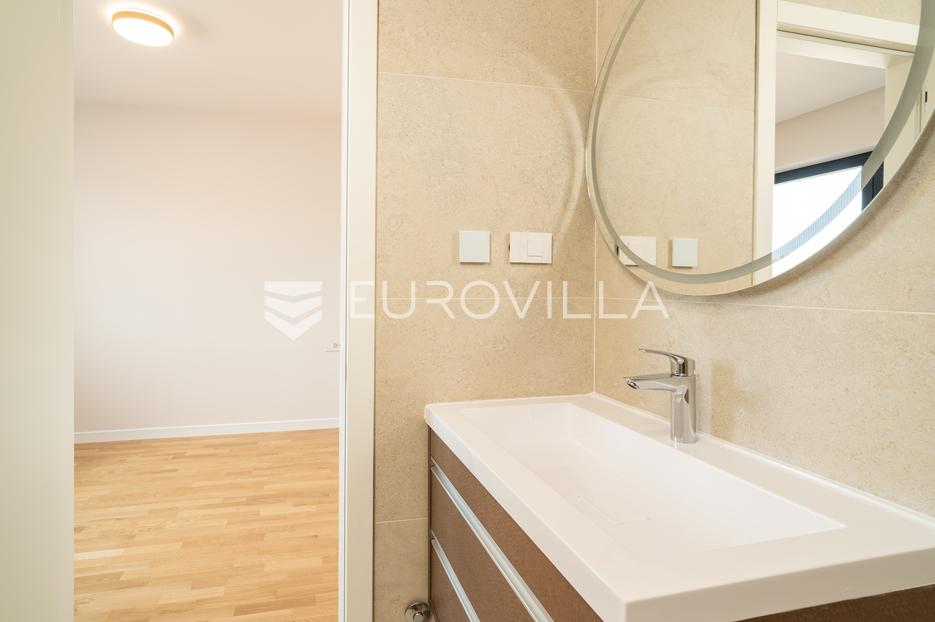 Appartamento In vendita -  Privlaka