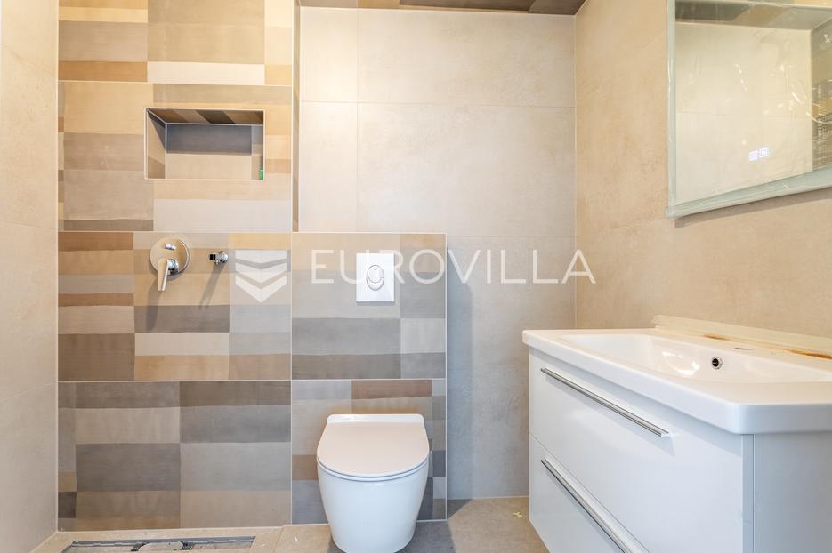 Flat For sale - Splitsko-dalmatinska Makarska