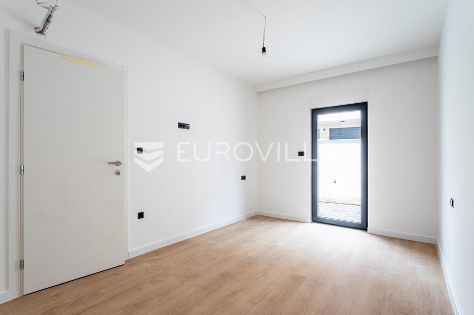 Flat For sale - Splitsko-dalmatinska Makarska