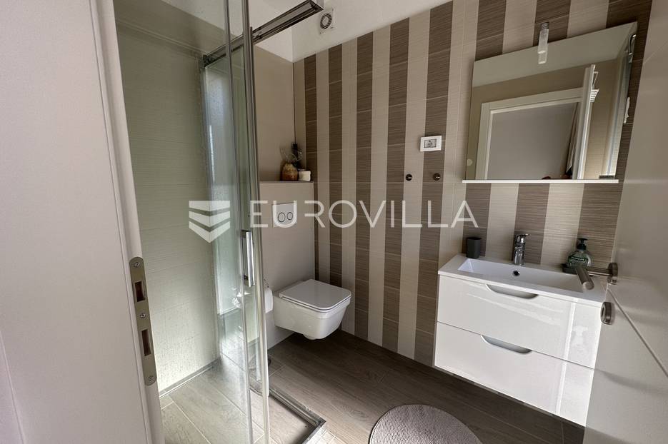 Casa In vendita - Istarska Ližnjan