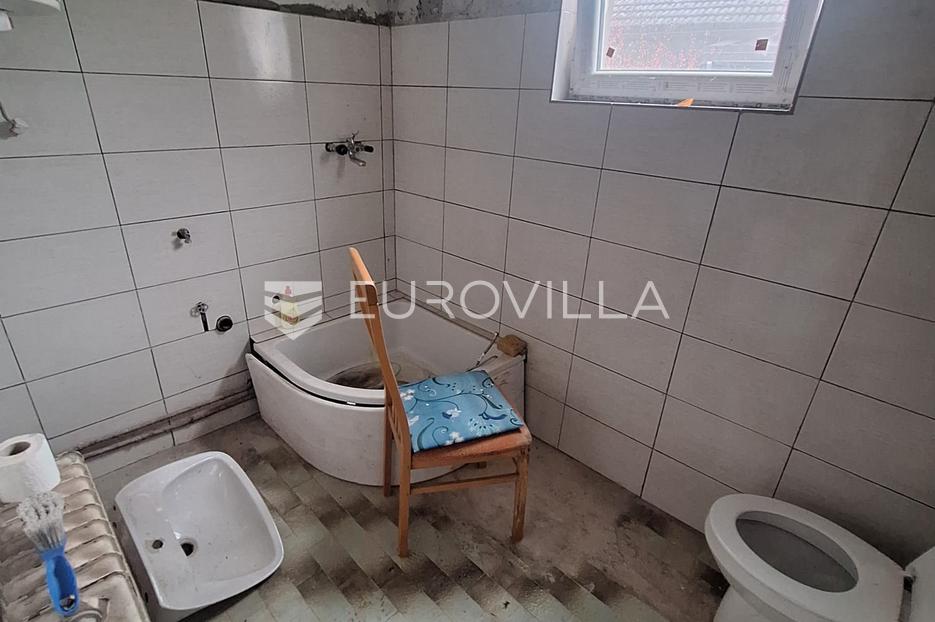 Maison À vendre -  Duga Resa