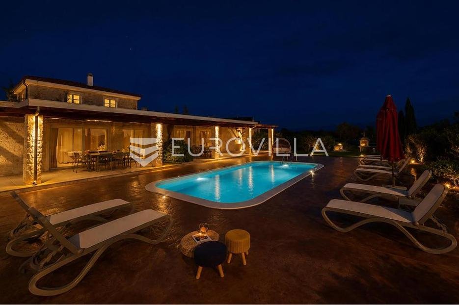 Casa In vendita - Zadarska Nin