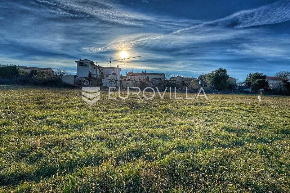 Grundstück Zu verkaufen - Istarska Višnjan