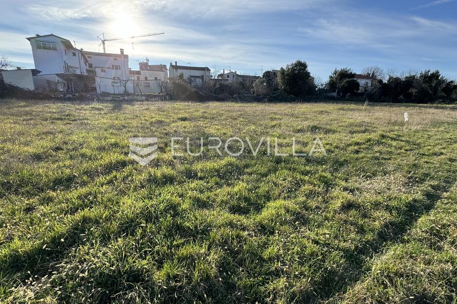 Parcela Naprodaj - Istarska Višnjan
