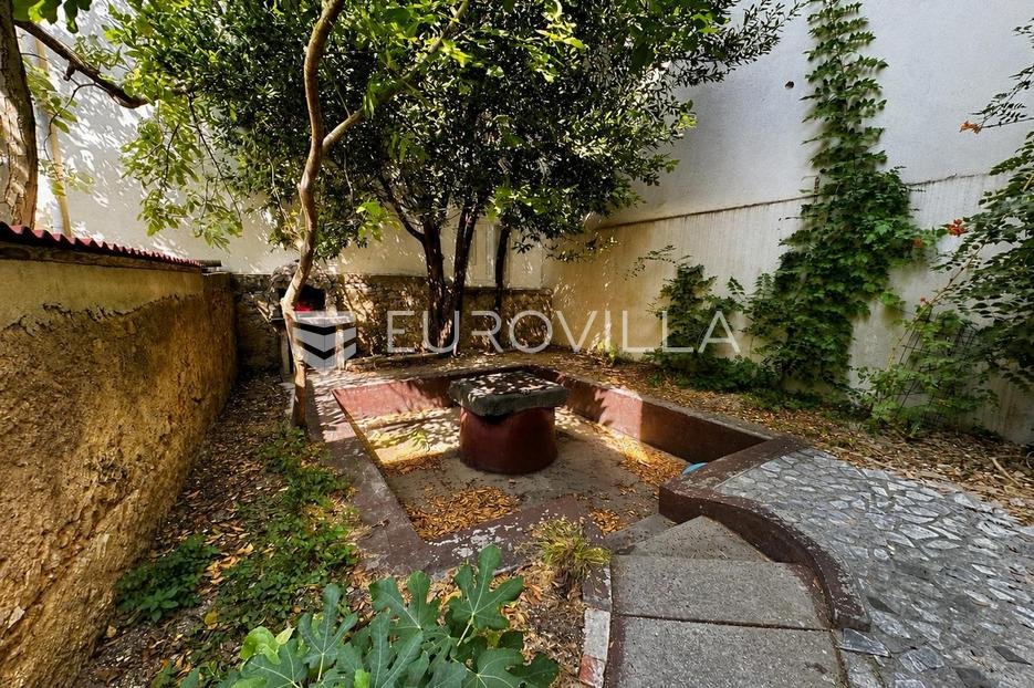 Flat For sale - Ličko-senjska Senj