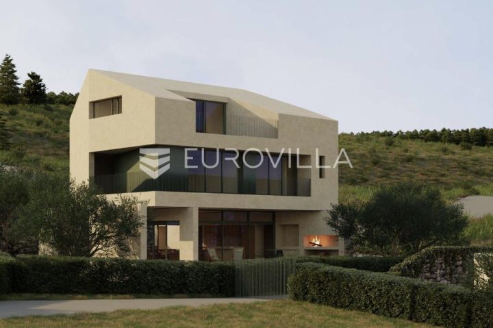 House for sale 206 m² – Sutivan