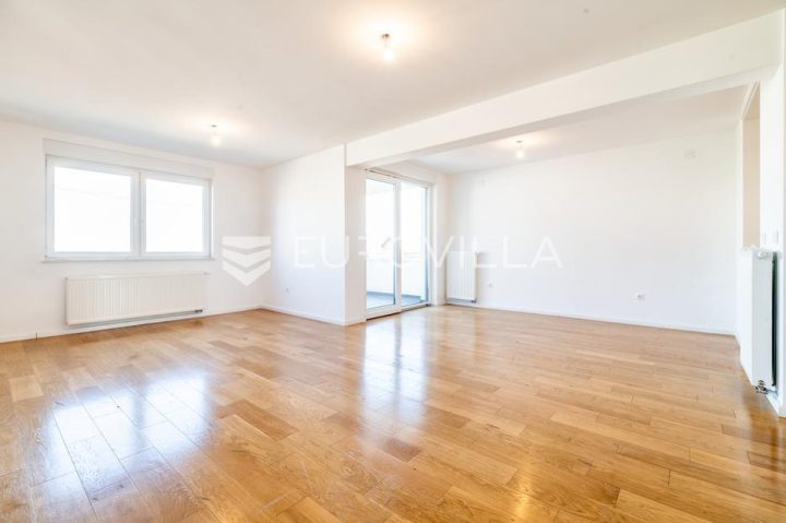 Business premises for sale 132 m² – Gornja Dubrava