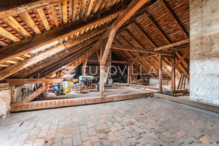 Flat for sale 135 m² – Centar