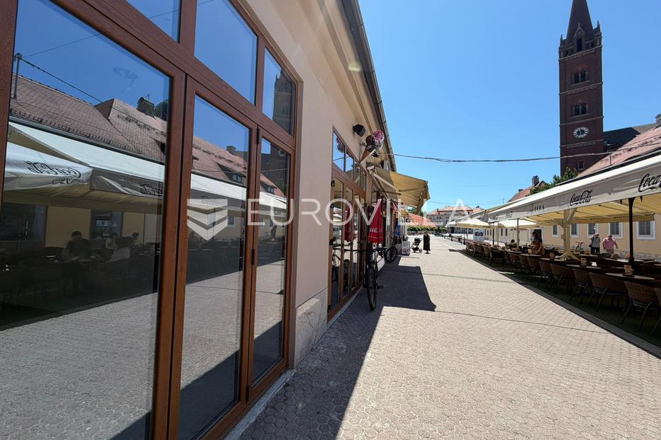 Lokal użytkowy Na sprzedaż - Osječko-baranjska đakovo - foto 1/7