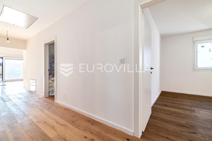 Kuća Na prodaju - Zagrebačka Sveta Nedelja - foto 4/8