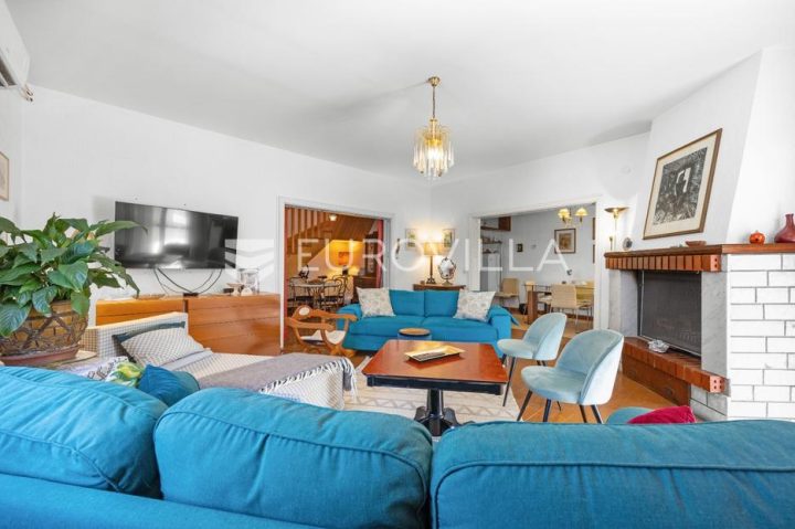 Maison à vendre 350 m² – Ližnjan