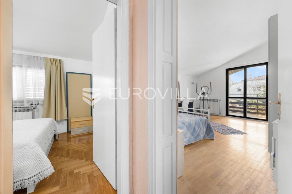 Haus Zu verkaufen -  Ližnjan