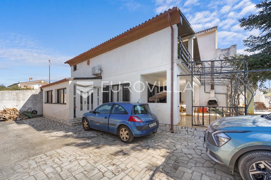 Haus Zu verkaufen -  Ližnjan