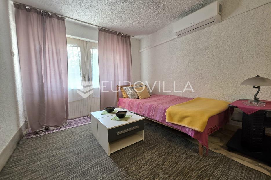 Haus Zu verkaufen -  Ližnjan