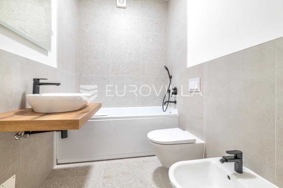 Apartmán Na predaj -  Donji Grad