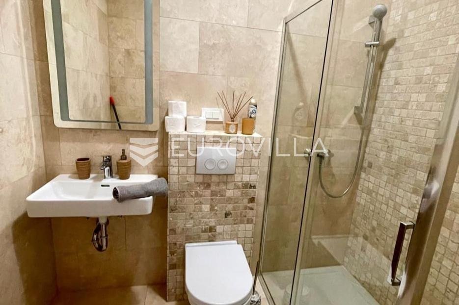 Appartement À vendre - Splitsko-dalmatinska Jelsa