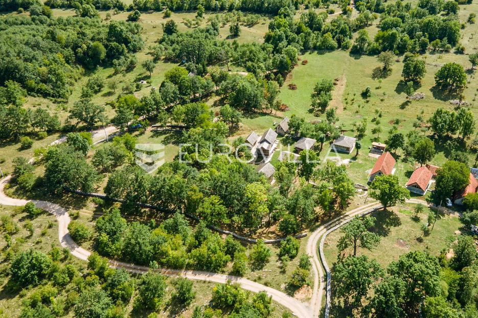 Dom Na sprzedaż - Ličko-senjska Plitvička Jezera