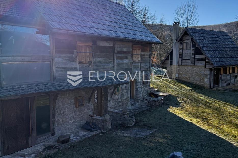 Dom Na sprzedaż - Ličko-senjska Plitvička Jezera