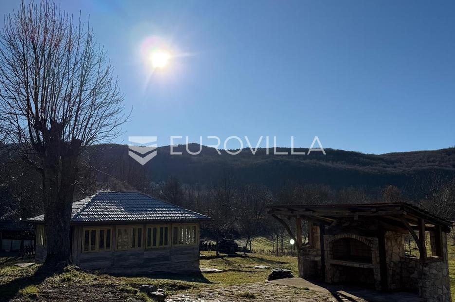 Dom Na sprzedaż - Ličko-senjska Plitvička Jezera
