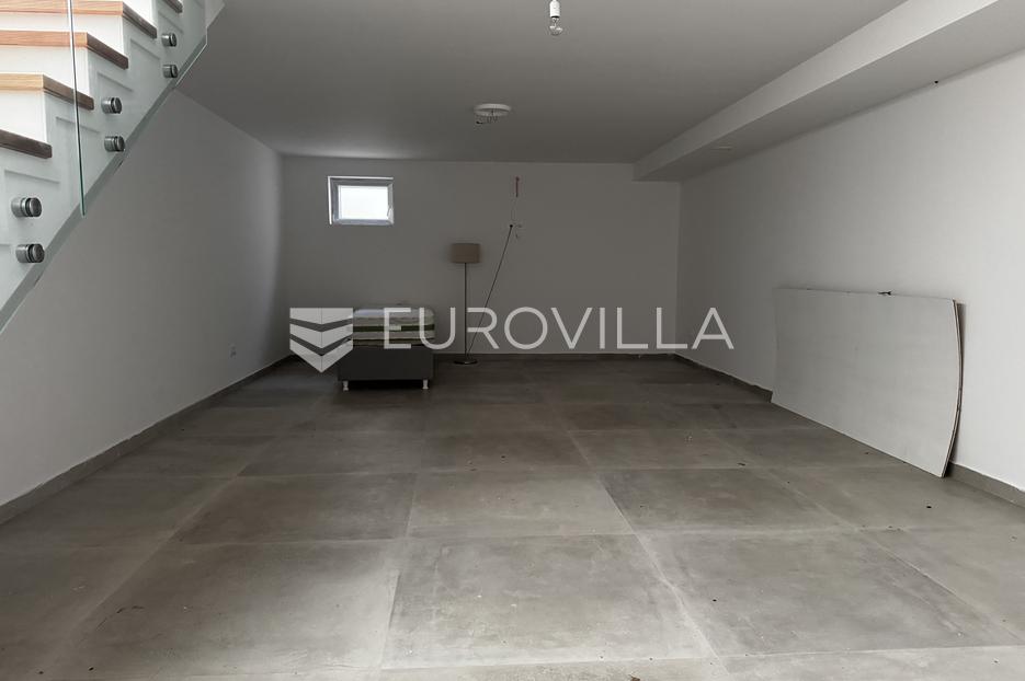 Casa In vendita - Istarska Poreč