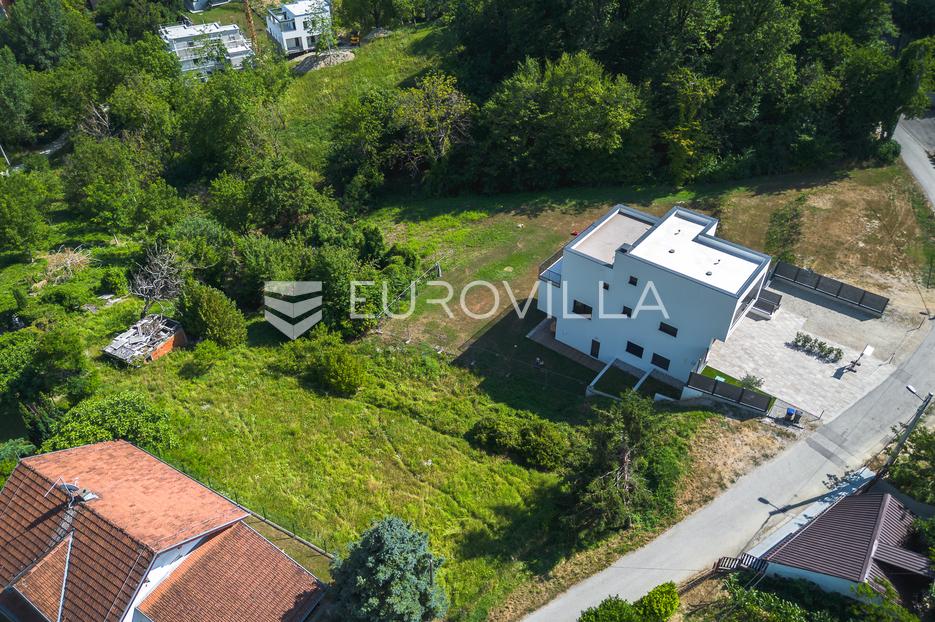 Hiša Na predaj - Grad Zagreb Črnomerec