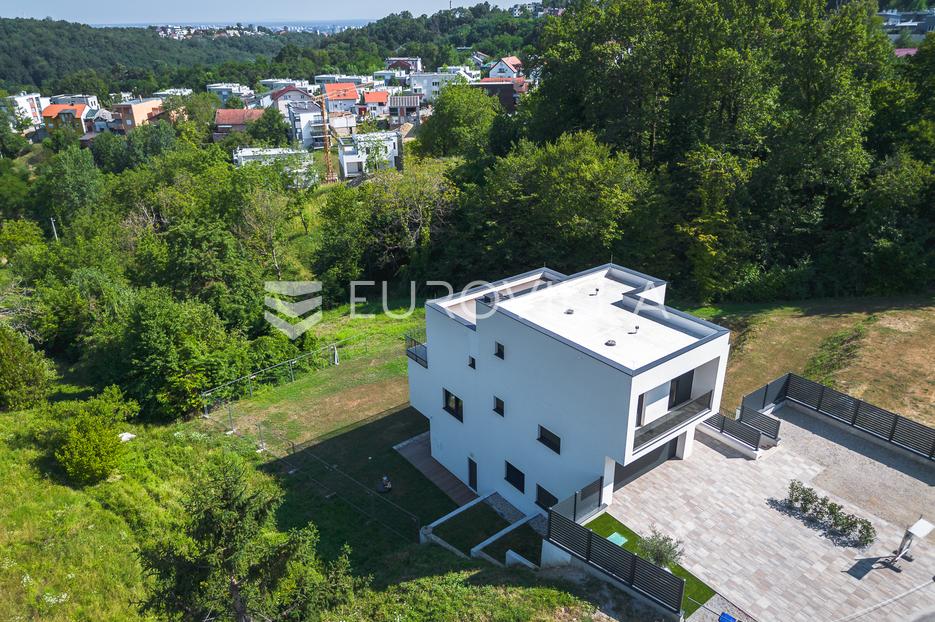 Hiša Na predaj - Grad Zagreb Črnomerec