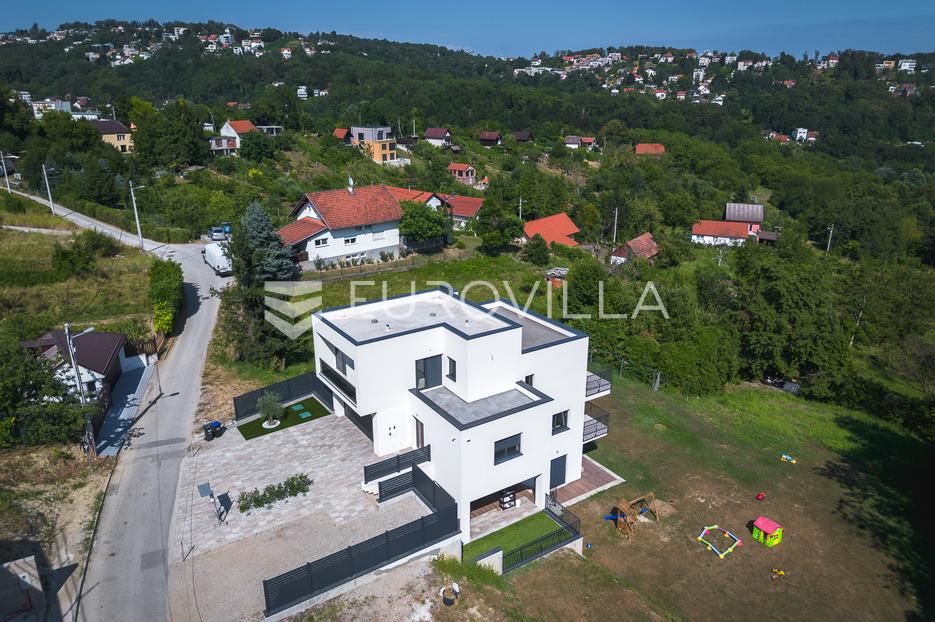 Hiša Na predaj - Grad Zagreb Črnomerec