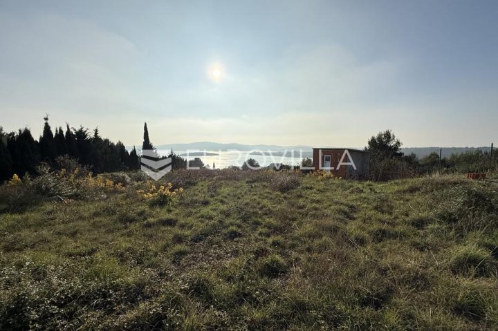 Działka na sprzedaż 1526 m² – Pomer