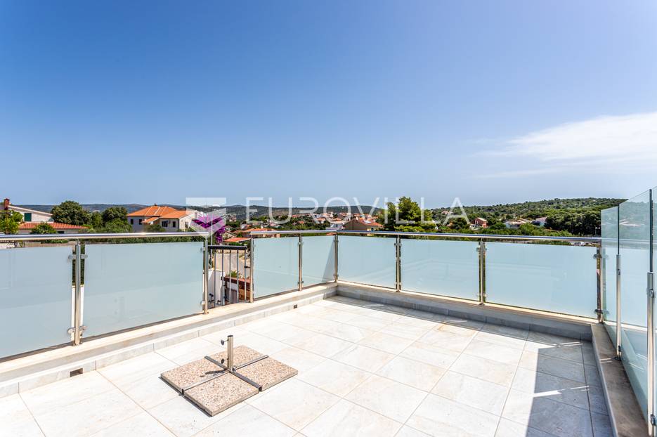 Kuća Na prodaju -  Rogoznica