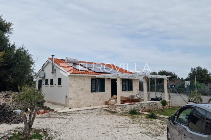 House For sale - Splitsko-dalmatinska Supetar - foto 3/8