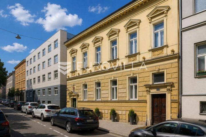 Poslovni prostor na prodaju 640 m² – Donji Grad