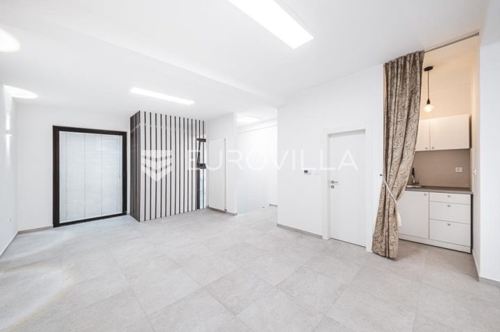 Poslovni prostor na prodaju 150 m² – Kanal