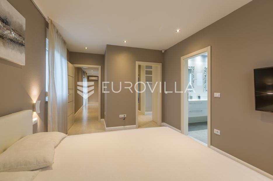 House For sale - Istarska Poreč
