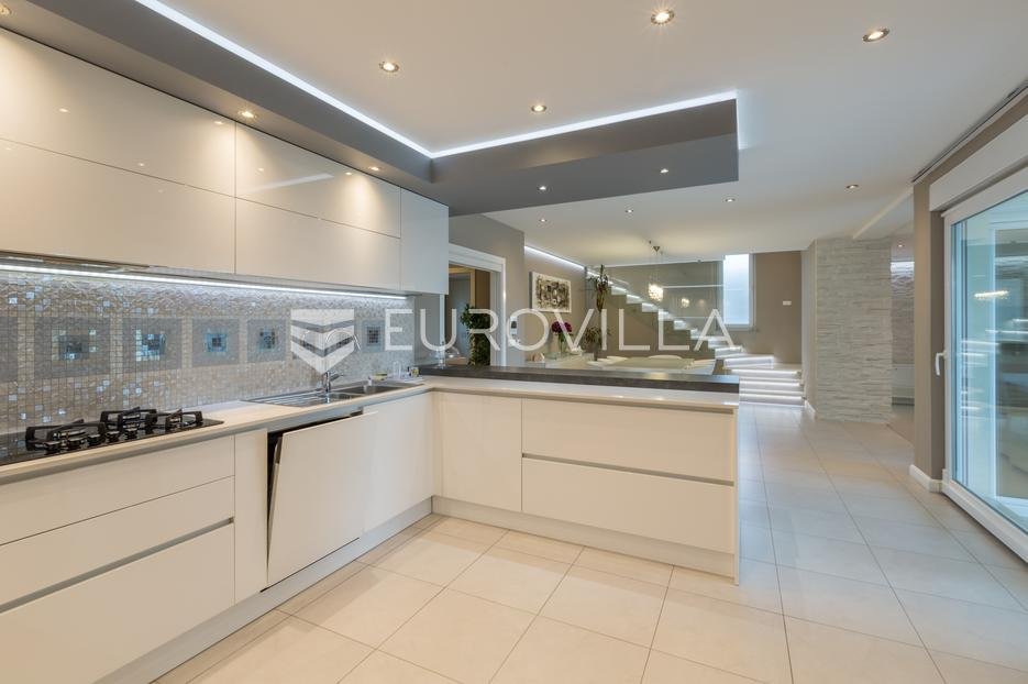 House For sale - Istarska Poreč