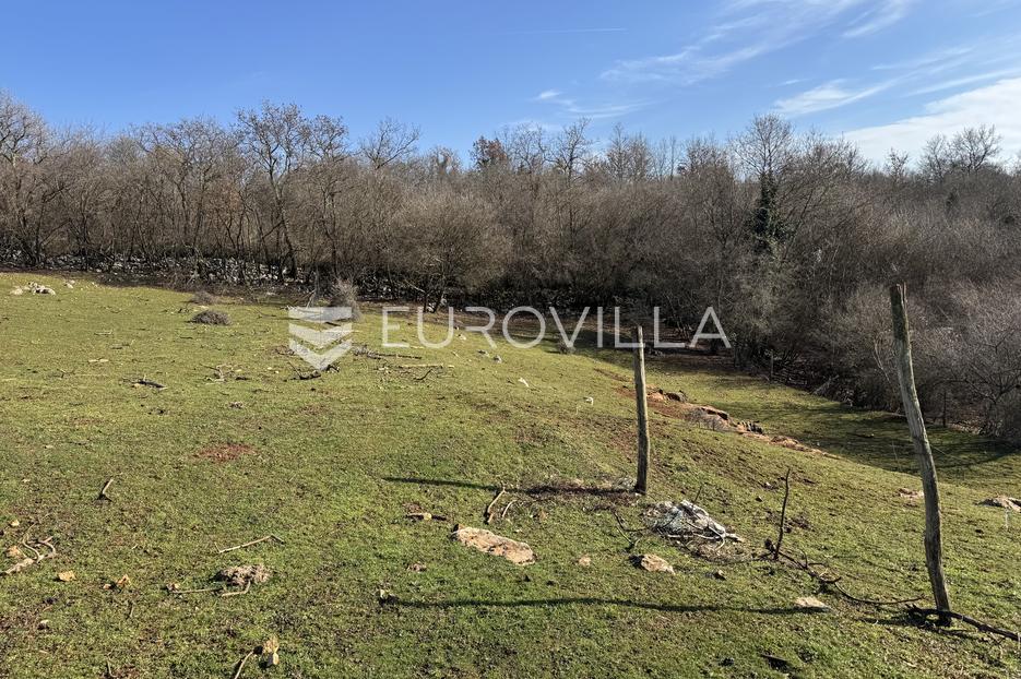 Land For sale - Istarska Višnjan