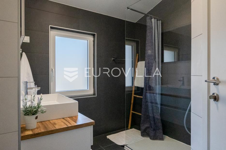 House For sale -  Raša