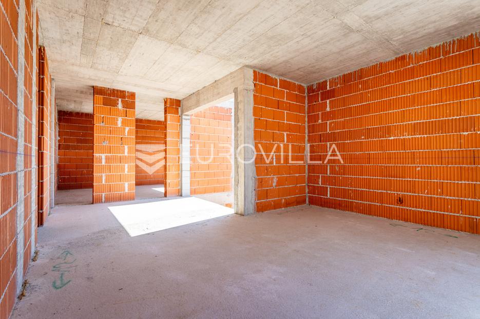 Casa In vendita -  Vodice