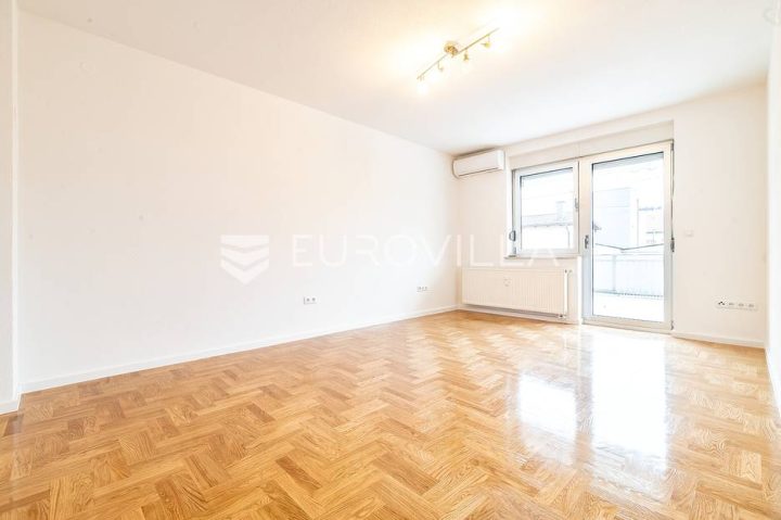 Apartment zu verkaufen 157 m² – Špansko