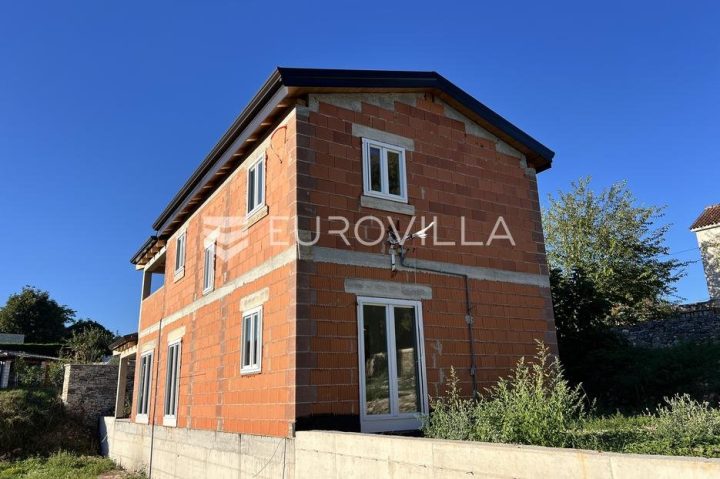 Haus zu verkaufen 130 m² – Kringa