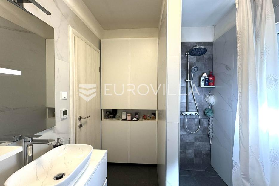 Apartment Zu verkaufen - Istarska Ližnjan