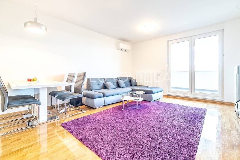 Flat For rent - Grad Zagreb Stenjevec - foto 1/6
