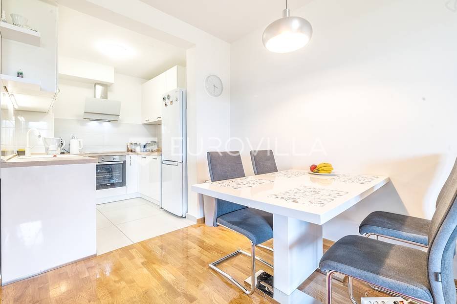 Flat For rent - Grad Zagreb Stenjevec