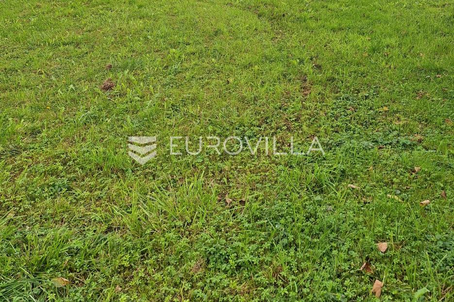 Grundstück Zu verkaufen -  Karlovac